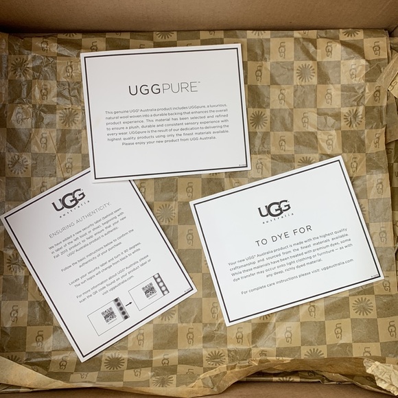 🎉💖HP🥰💕Super warm & beautiful UGG boots, light burgundy Corduroy Bailey bows - Picture 7 of 17